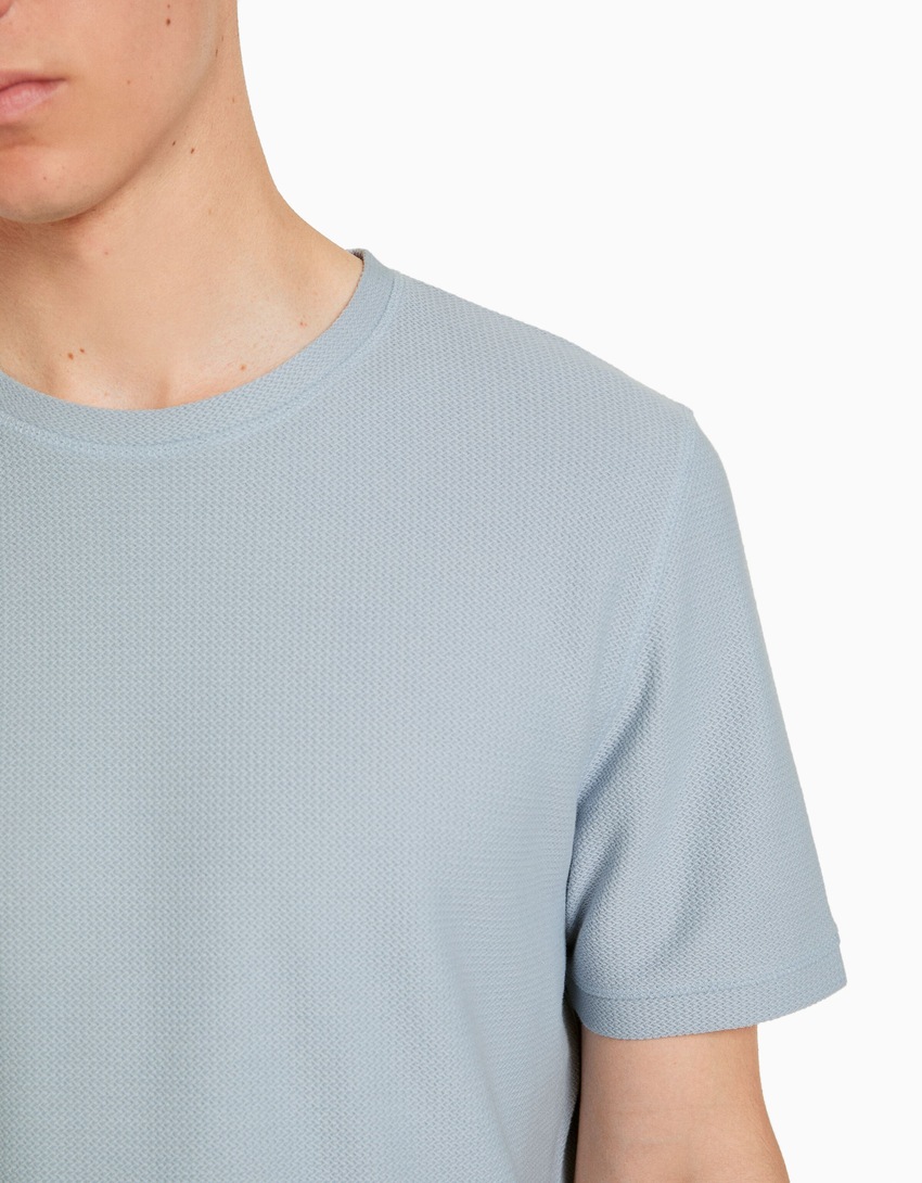 Camiseta texturizada de manga curta