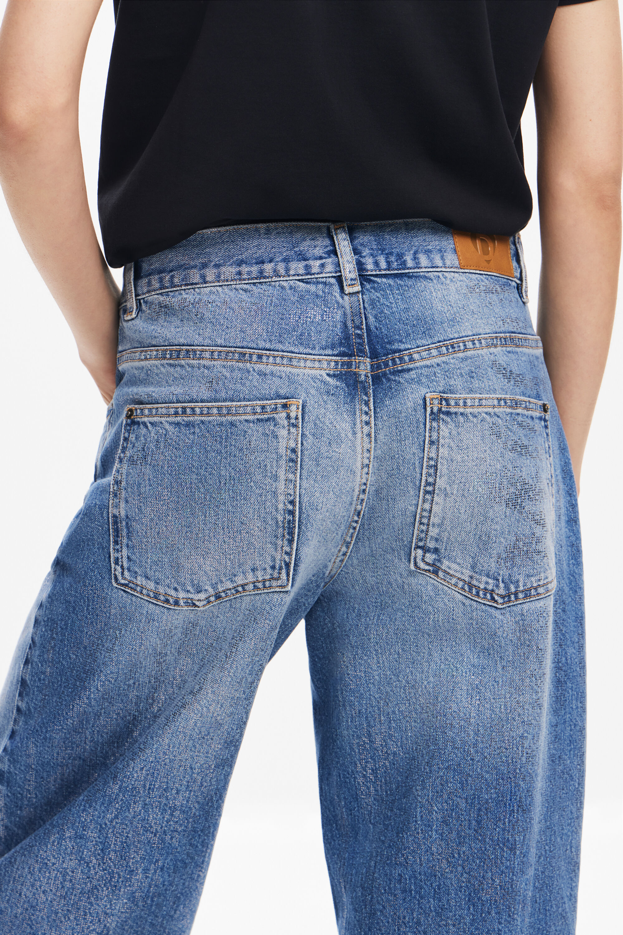 calça jeans balão