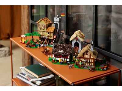 LEGO Middeleeuws stadsplein (10332)