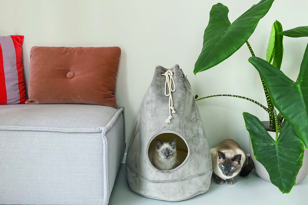Designed by Lotte Vilar - Kattenhuis - Grijs - 60x45x45 cm