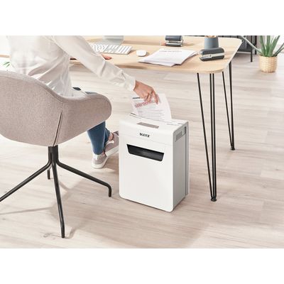 Leitz IQ Protect 4M - destructeur de documents coupe croisée - 4 feuilles - Corbeille 14 litres