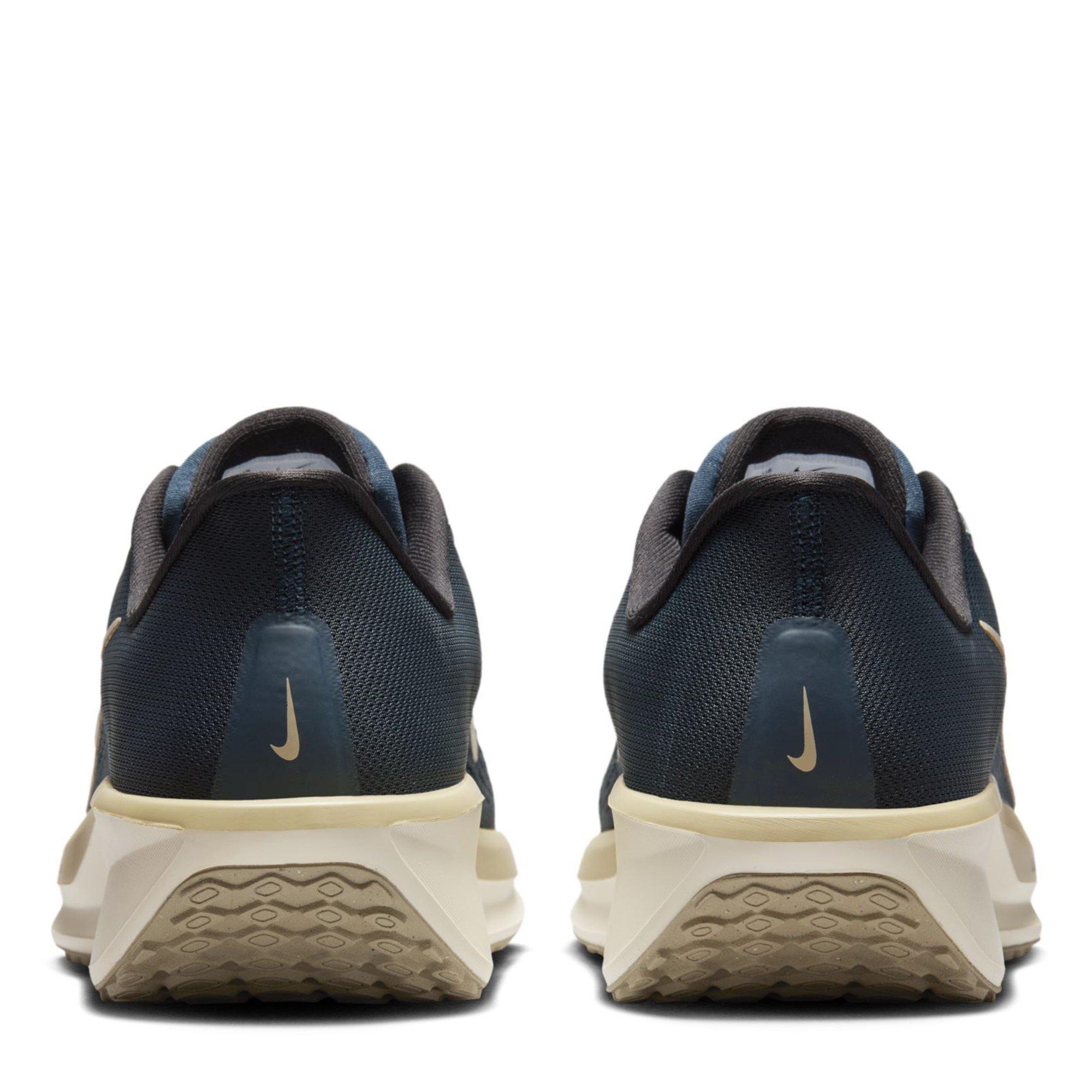 Nike Quest 6 Mens Road Running Shoes
