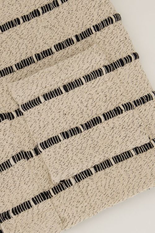 Wit kimono jasje met zwarte strepen