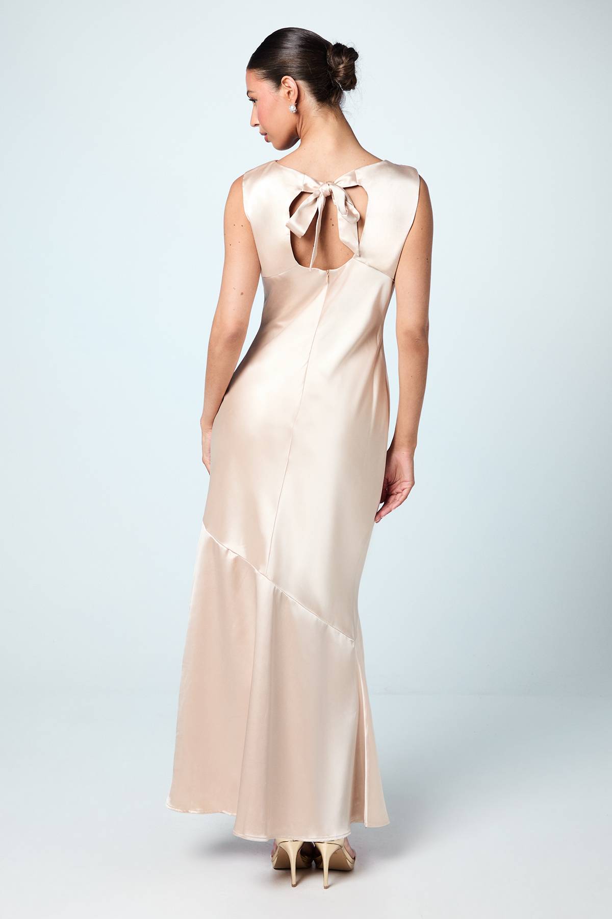 Coast Robe de Demoiselle d'Honneur en Satin Sans Manches avec Lien Dos