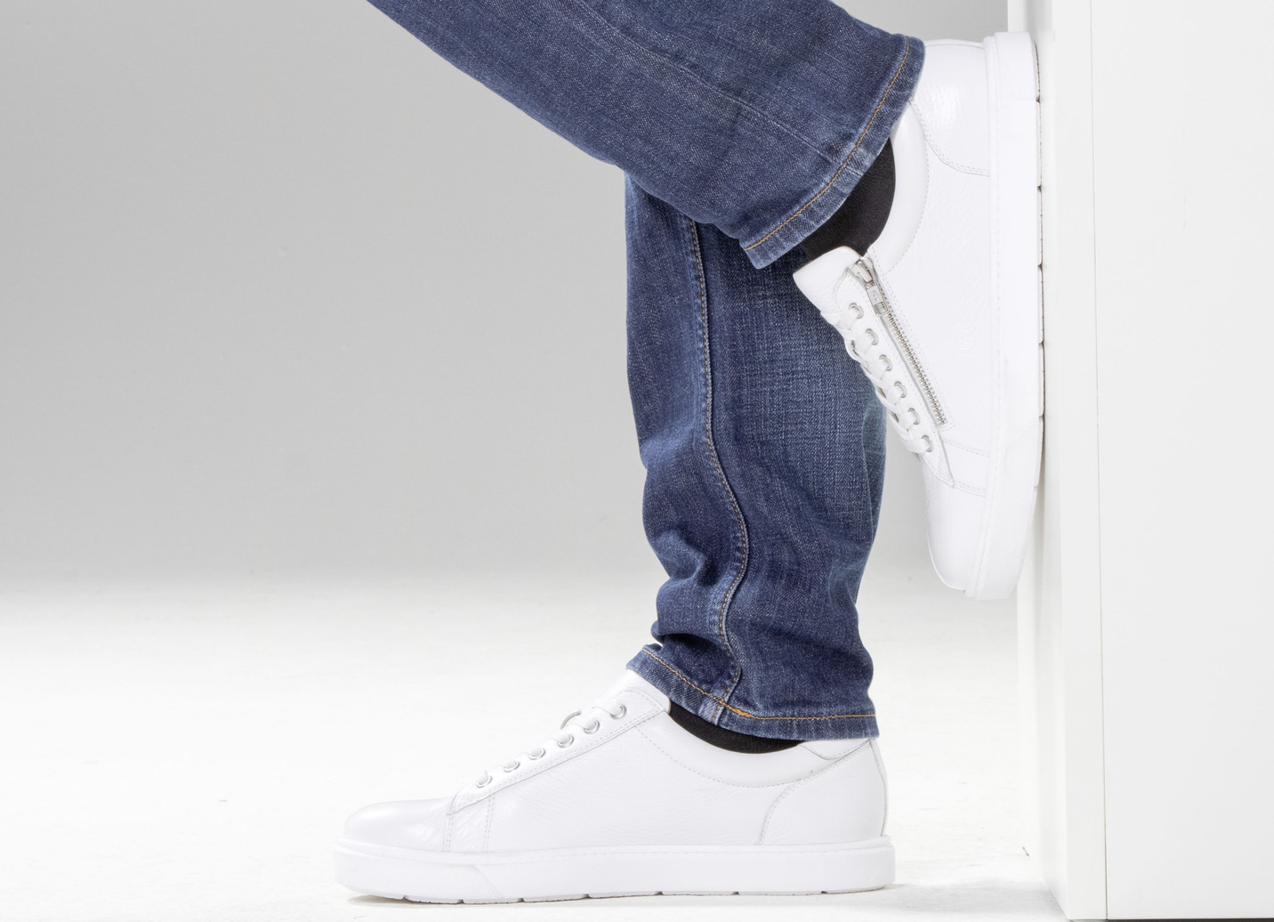 Sneaker aus bestem, genarbtem Hirsch-Nappaleder