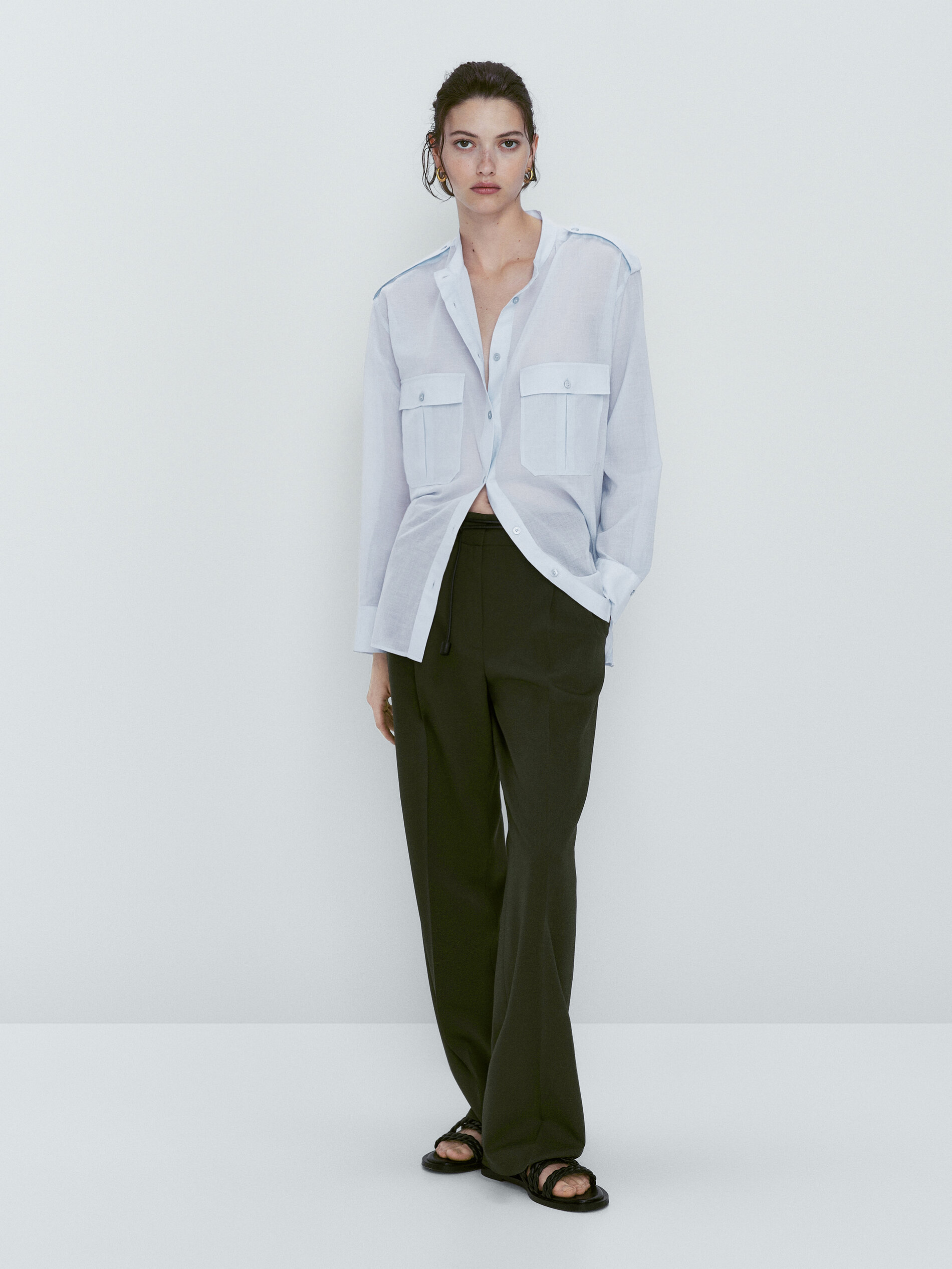 Camisa de voile de algodão com bolsos - AZUL