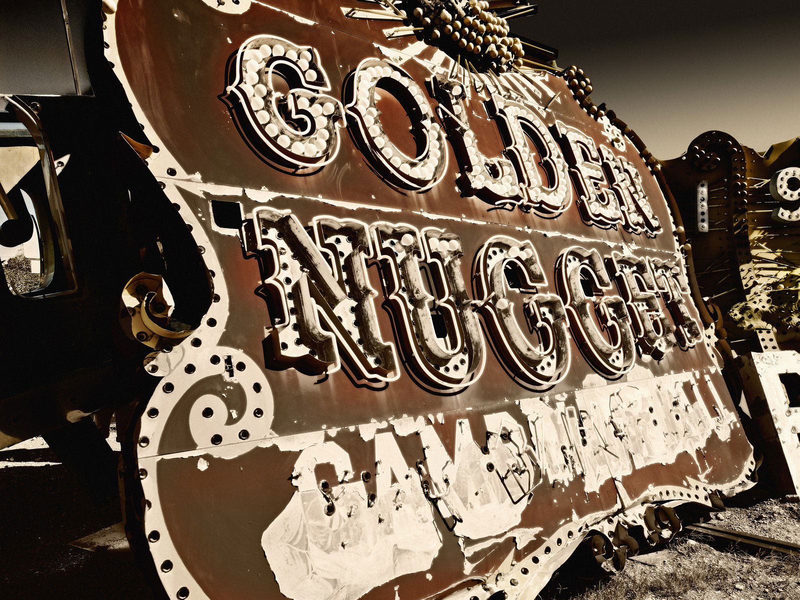 GOLDEN NUGGET by Ralph Richter - Limited Edition. Edition of: 100. Signed.