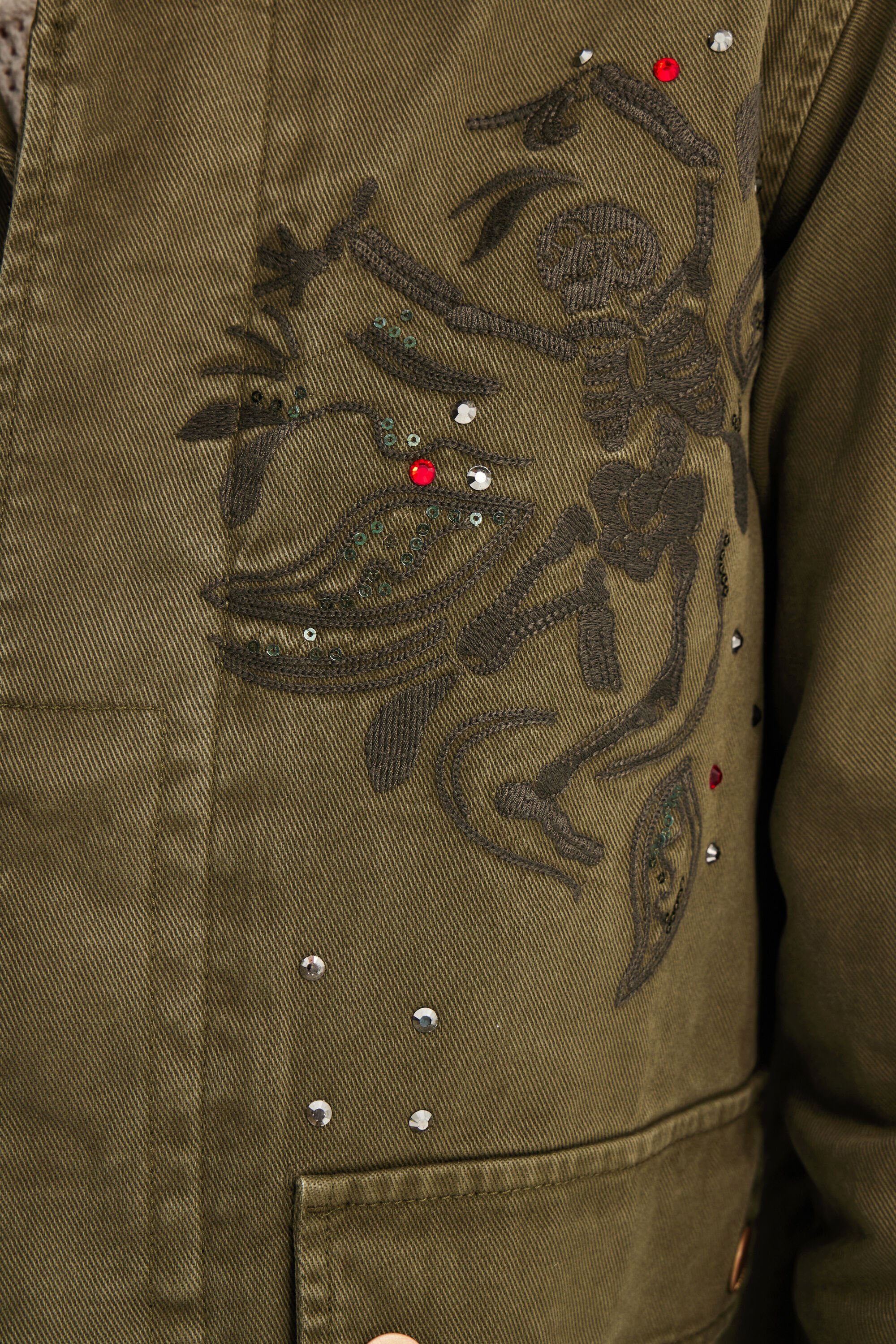 Parka courte brodée