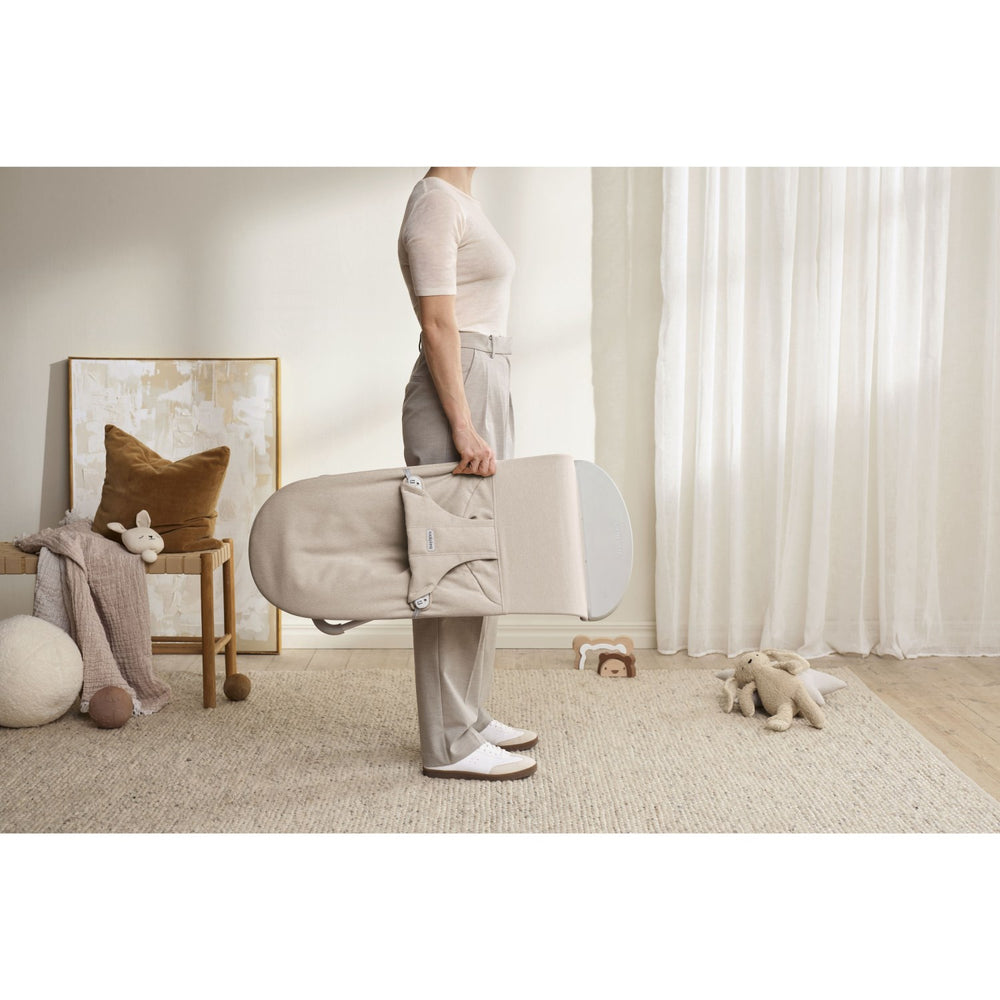 Køb BabyBjörn Light Beige Skråstol Bliss - Vævet Mélange