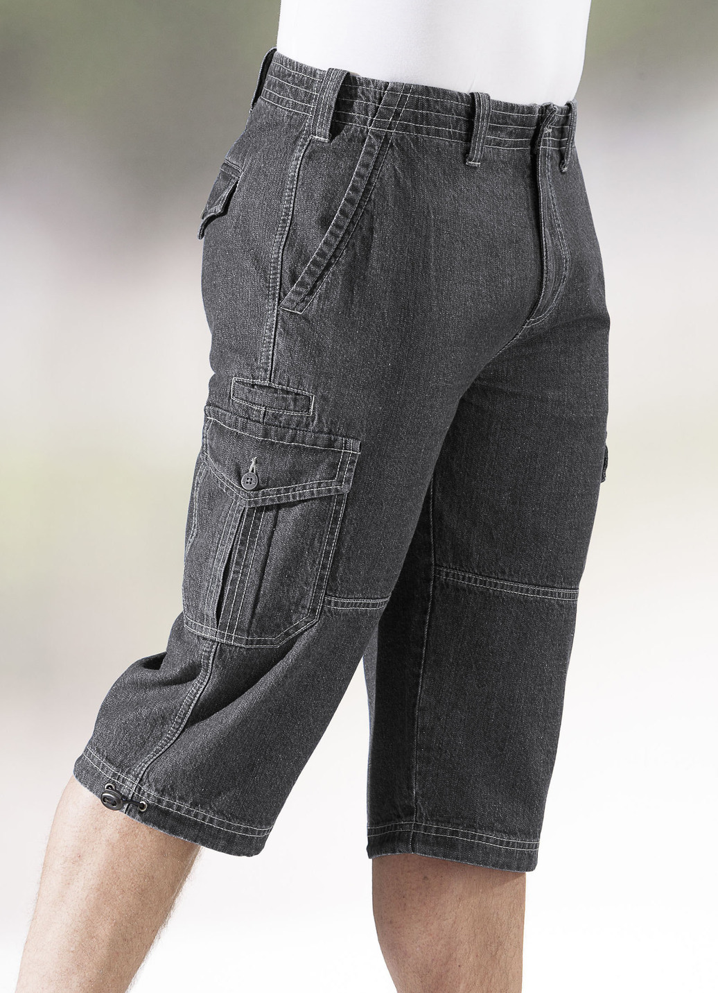 Jeans-Bermudas mit Cargotaschen in 3 Farben
