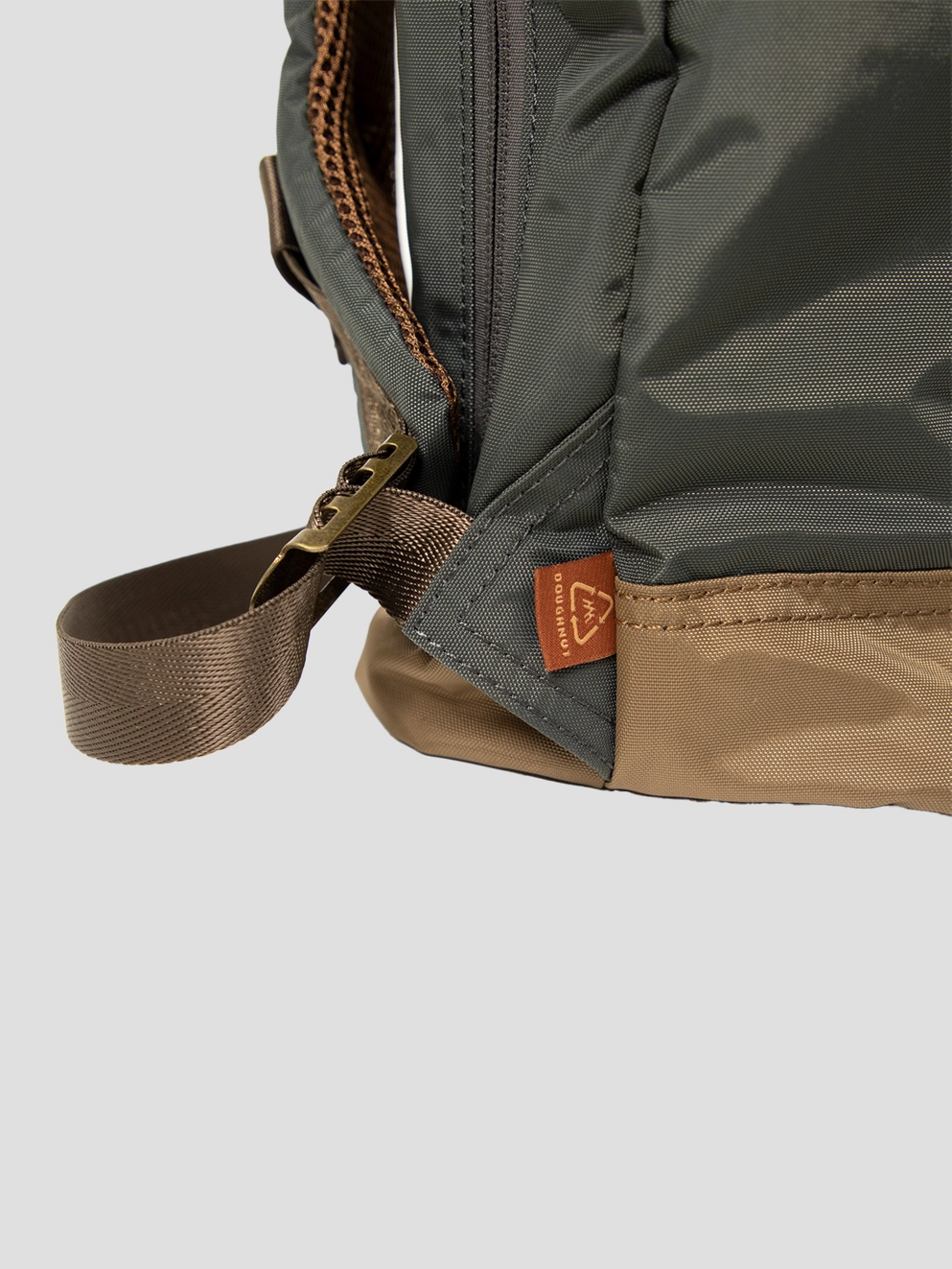 Doughnut Christopher Backpack olive x army