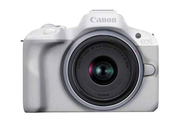 Canon EOS R50 - Digitalkamera - spejlløst - 24.2 MP - APS-C - 4K / 30 fps - 2.5x optisk zoom RF-S 18-45 mm F4.5-6.3 IS STM objektiv - Wi-Fi, Bluetooth - hvid