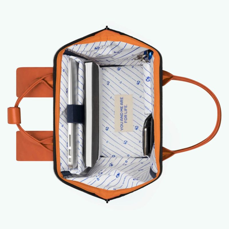 Sac à dos Adventurer Medium 23 litres + 2 grandes pochettes Tanta