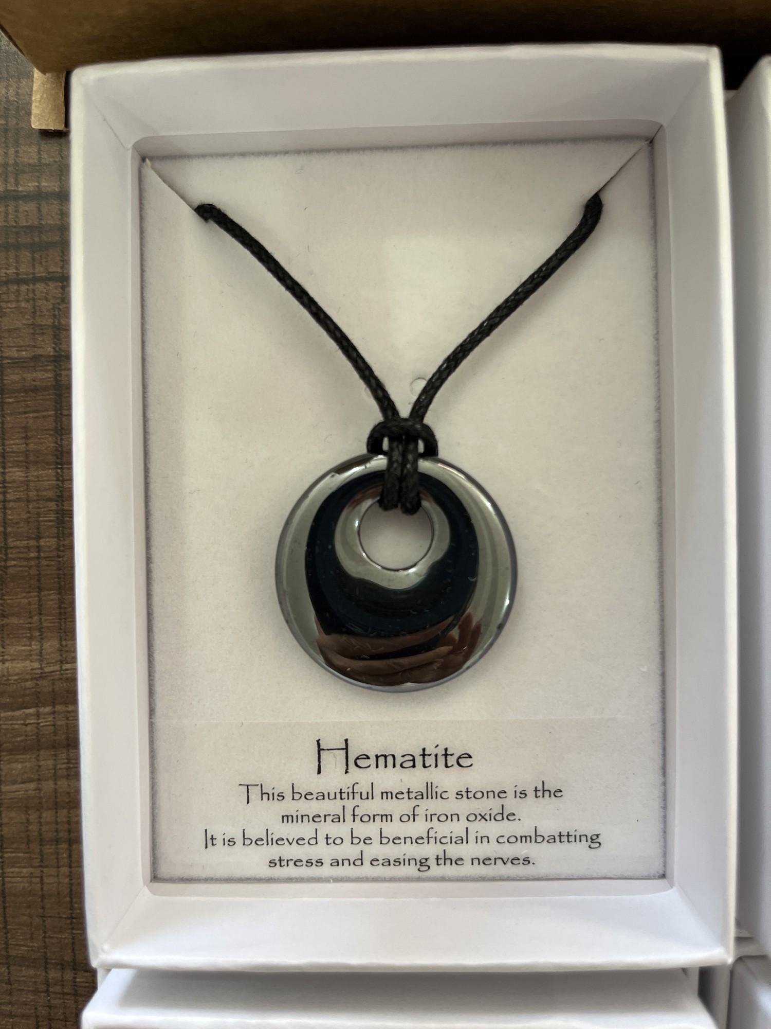 Edelsteinkette Tigerauge oder Hematit, diverse Formen, Ø 2,5 - 3 cm, L 38 cm günstig bestellen