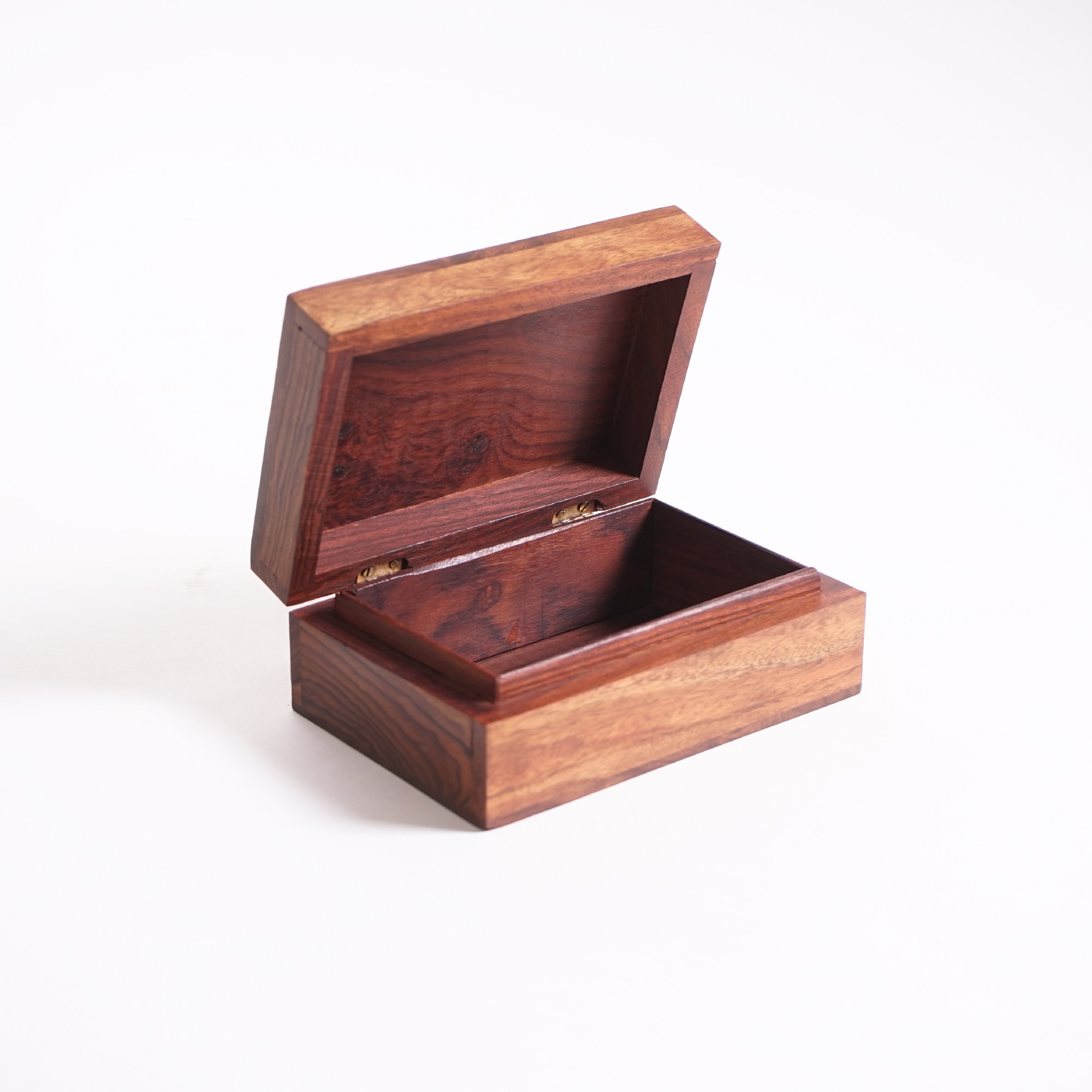 Holz-Schatulle mit Perlmuttintarsien, braun, B 15 cm, L 10 cm, H 6 cm von fischer's lagerhaus