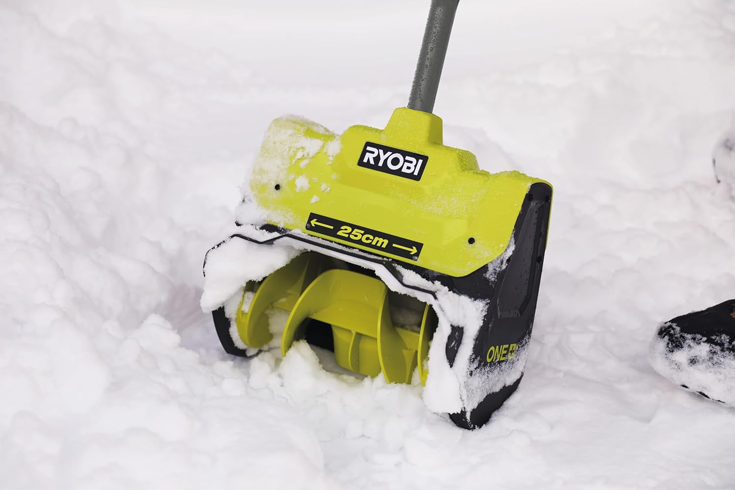 RYOBI 18 V ONE+ Akku‐Schneefräse RY18ST25A‐0, Räumbreite 25 cm, ohne Akku und Ladegerät