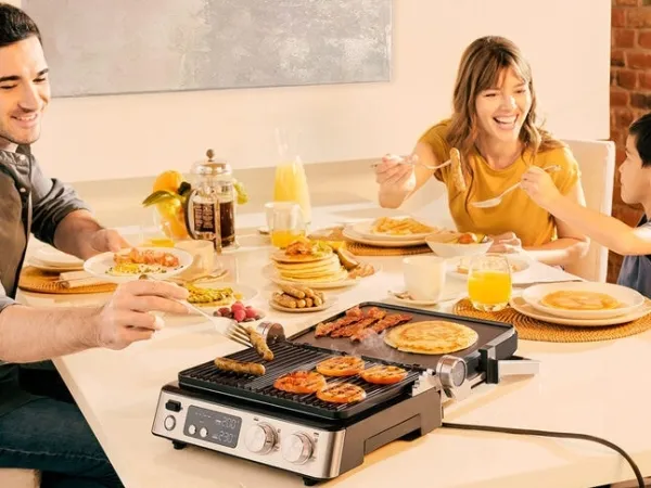 Braun MultiGrill 7, Sort, Rustfrit stål, Rektangulær, Knapper, Dreje, 667 cm², 290 x 230 mm, Tryktstøbt aluminium