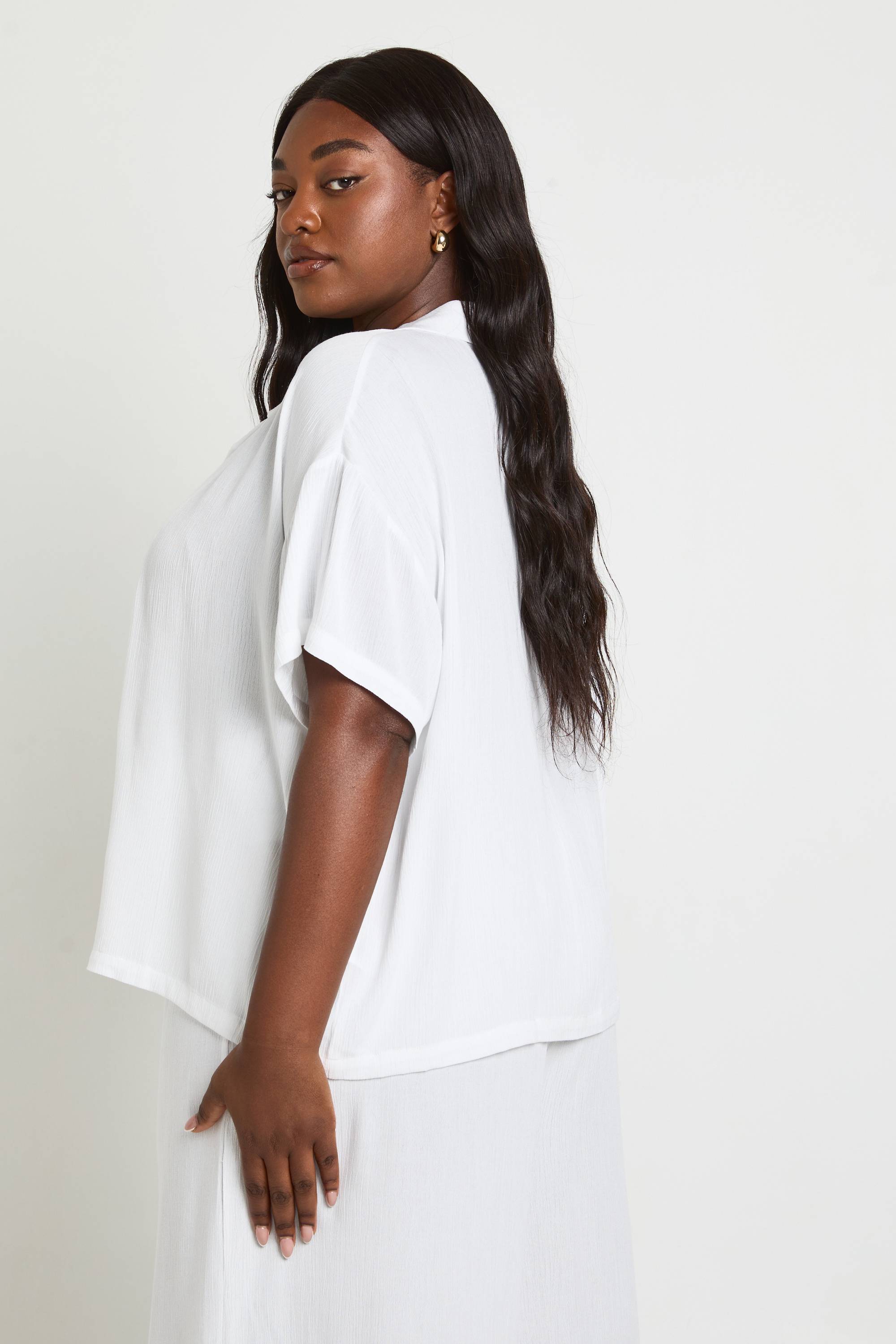 boohoo Chemise Grande Taille À Manches Courtes Oversize Aspect Lin