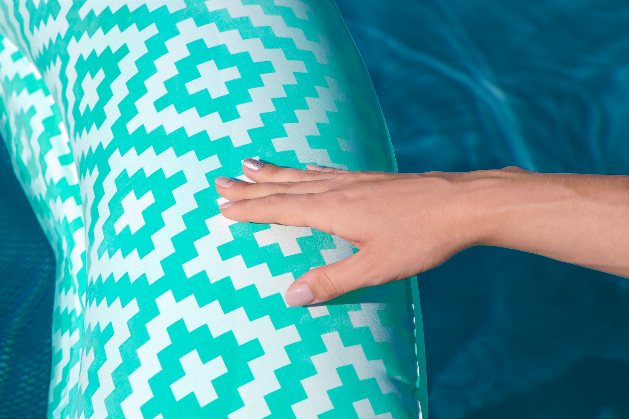 Bestway Comfort Plush Pool-Hängematte 145 x 87 cm