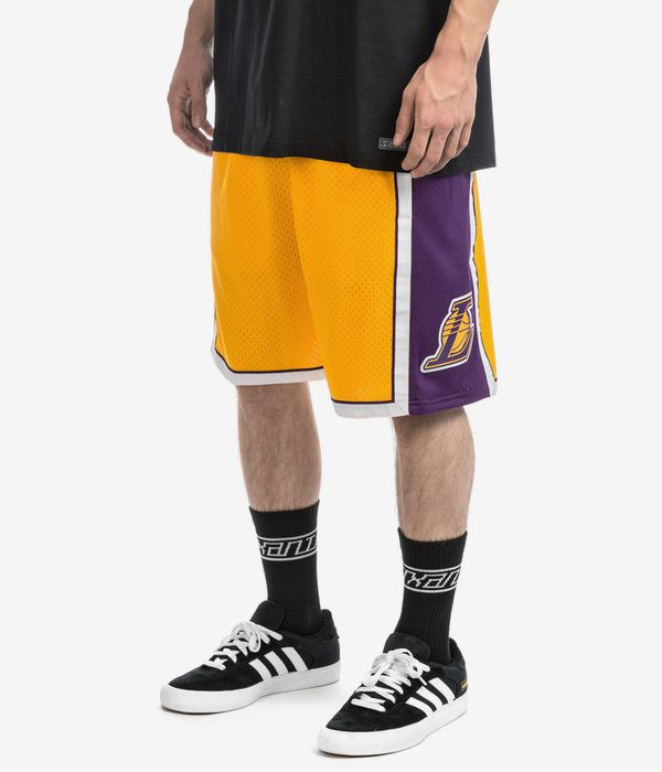 Mitchell & Ness Los Angeles Lakers Shorts (light gold purple)