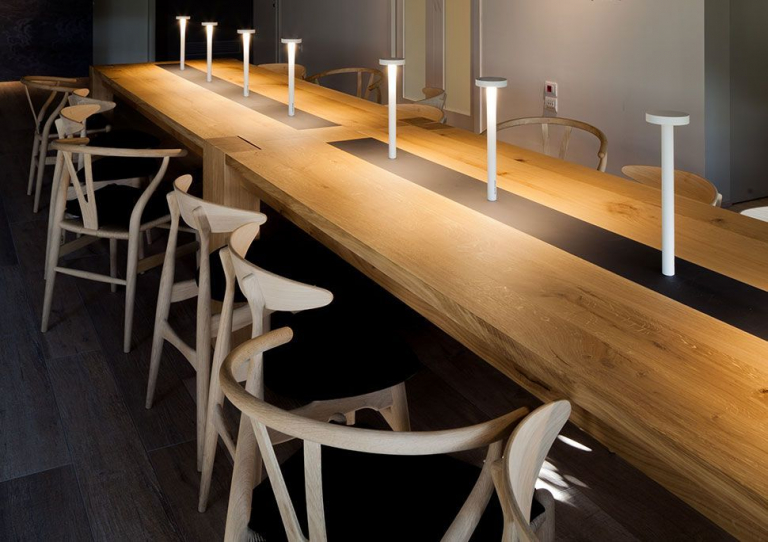 Carl Hansen & Son CH24 Wishbone stoel Colours Black Orange Red