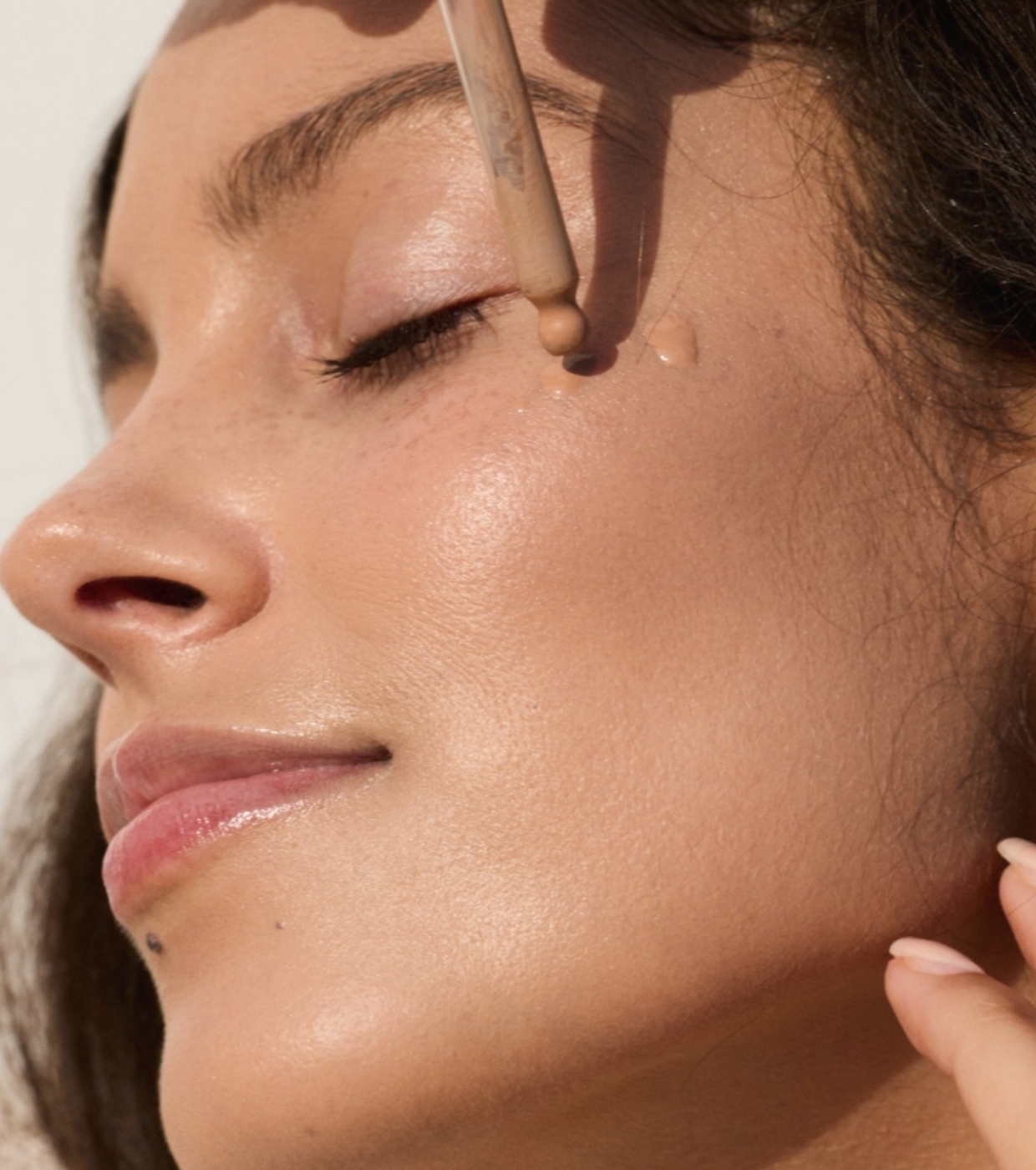 Gosh - Base Dewy Foundation Drops - 004: Fair