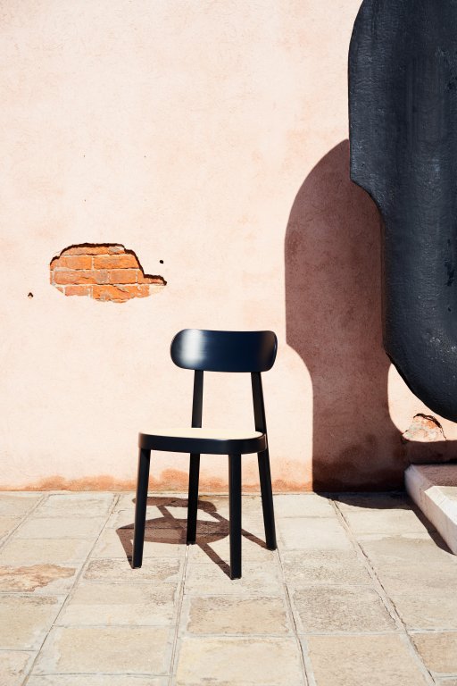 Thonet 118 eetkamerstoel zwart/naturel