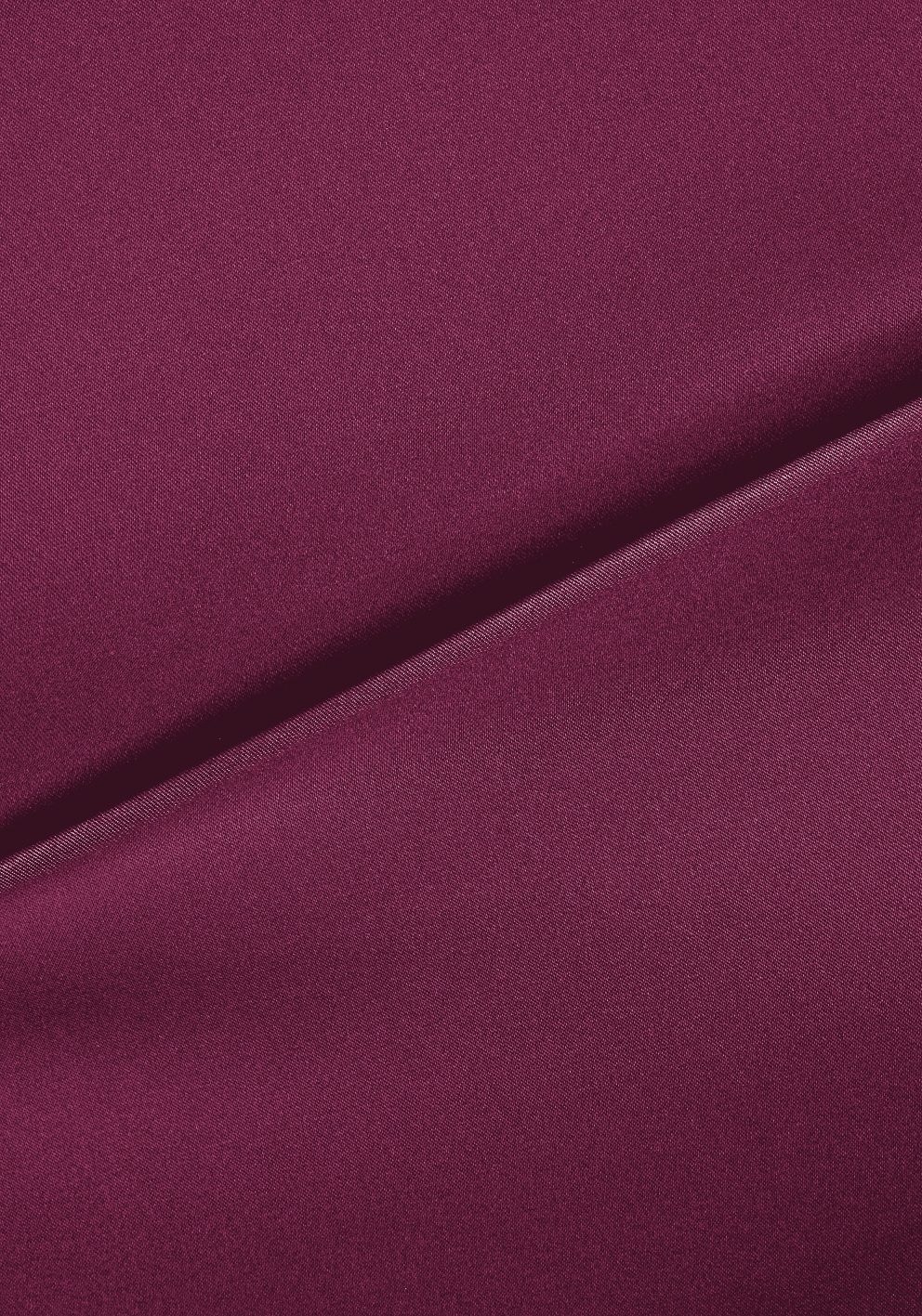 LASCANA Negligé aus edlem Satin-Stretch mit verführerischer Spitze