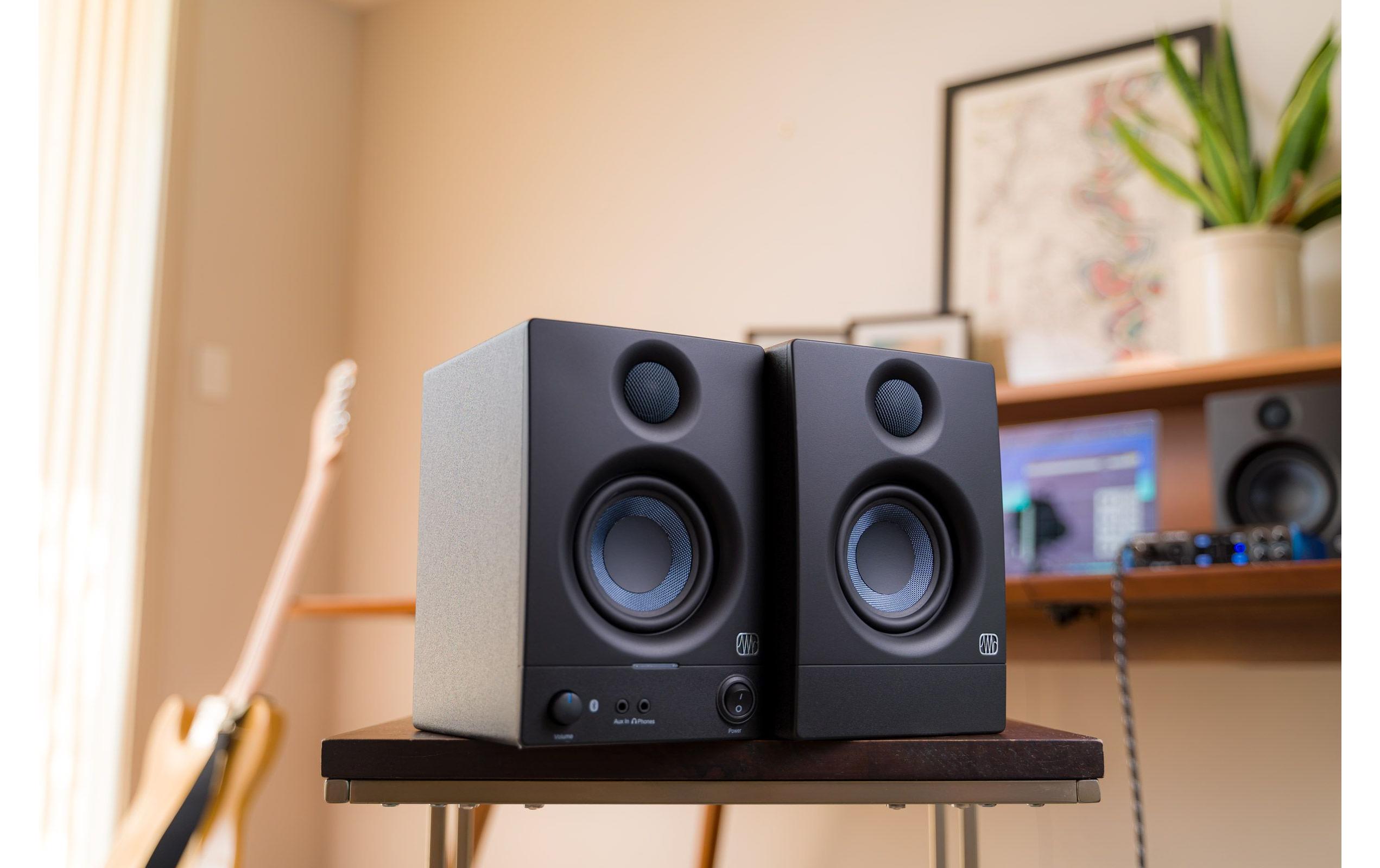 Studiomonitore 3.5 BT (2 Gen.) Schwarz<br>Aktive 3.5-Zoll-Referenzmonitore mit Bluetooth