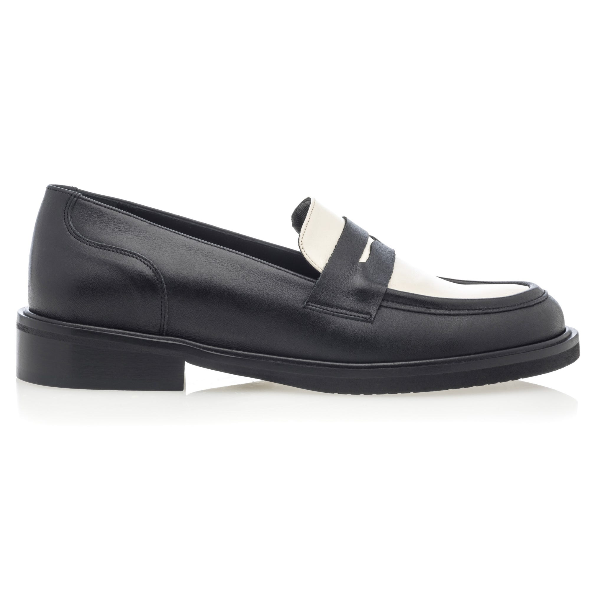 Mocassins Femme en cuir noir vernis