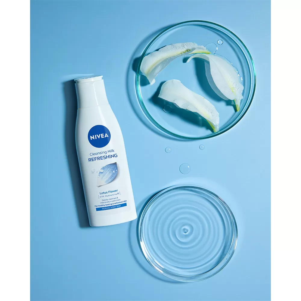 Nivea Refreshing Cleansing Milk - 200 ml.