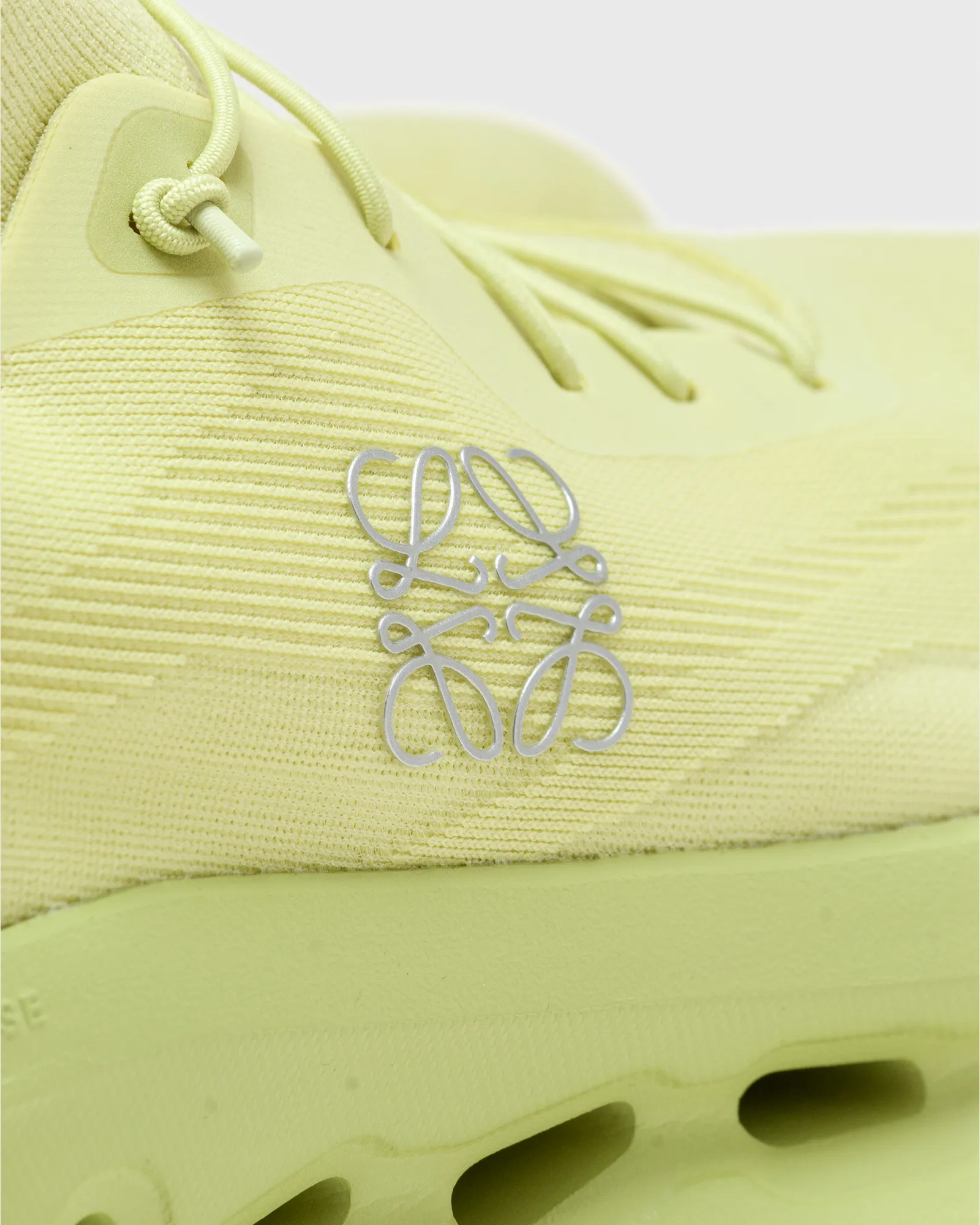 ON X LOEWE WMNS CLOUDTILT
