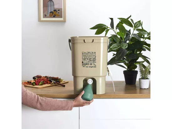 Composteur De Cuisine Avec Robinet Et Spray M2
