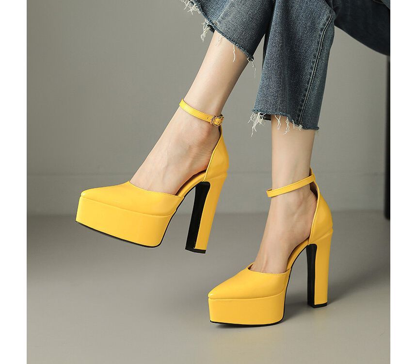Megan - Sandalen met puntige neus, enkelbandje en hoge hak