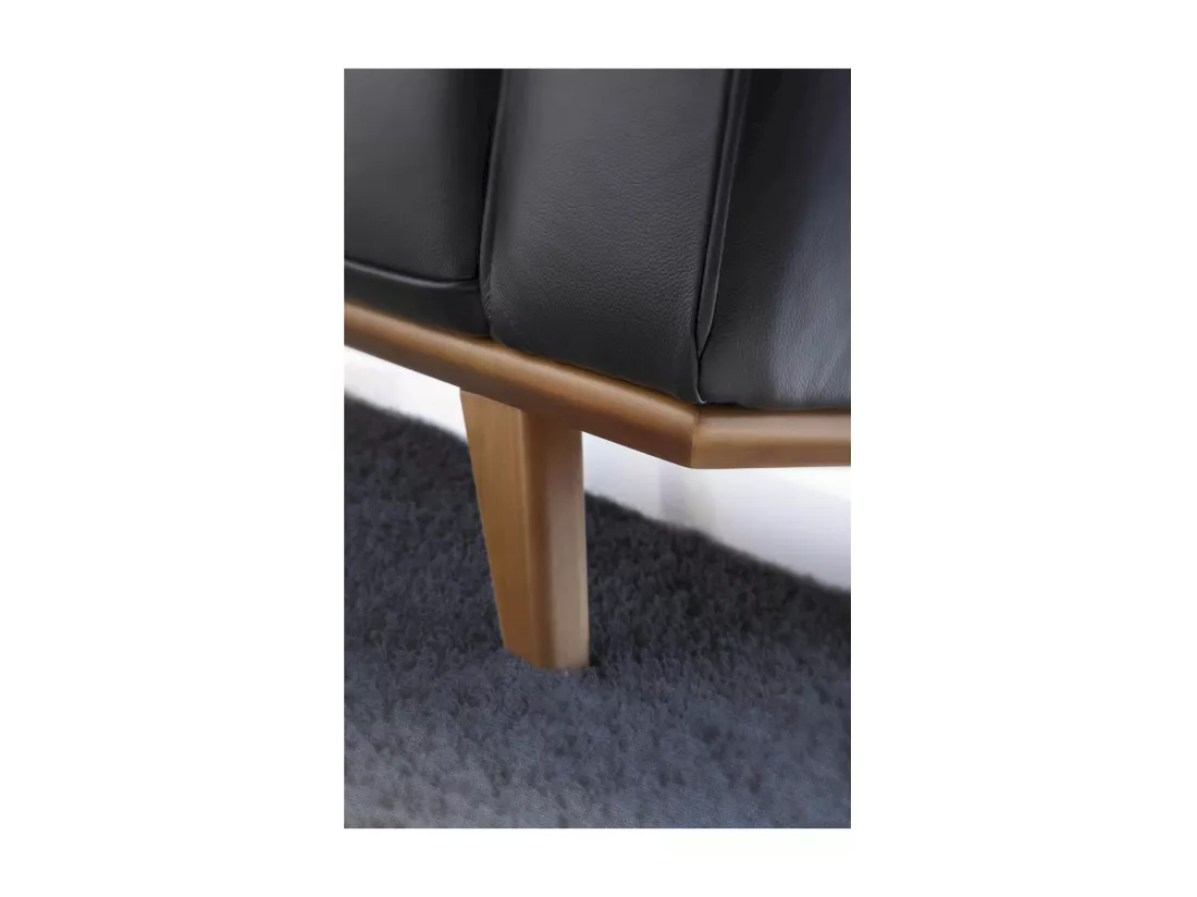 Fauteuil en cuir pieds bois massif de frêne