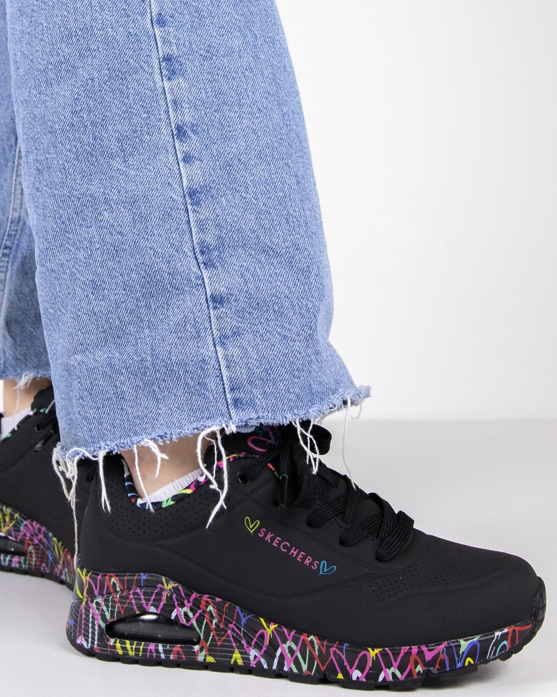Skechers Uno Loving Love Lage sneakers  - zwart