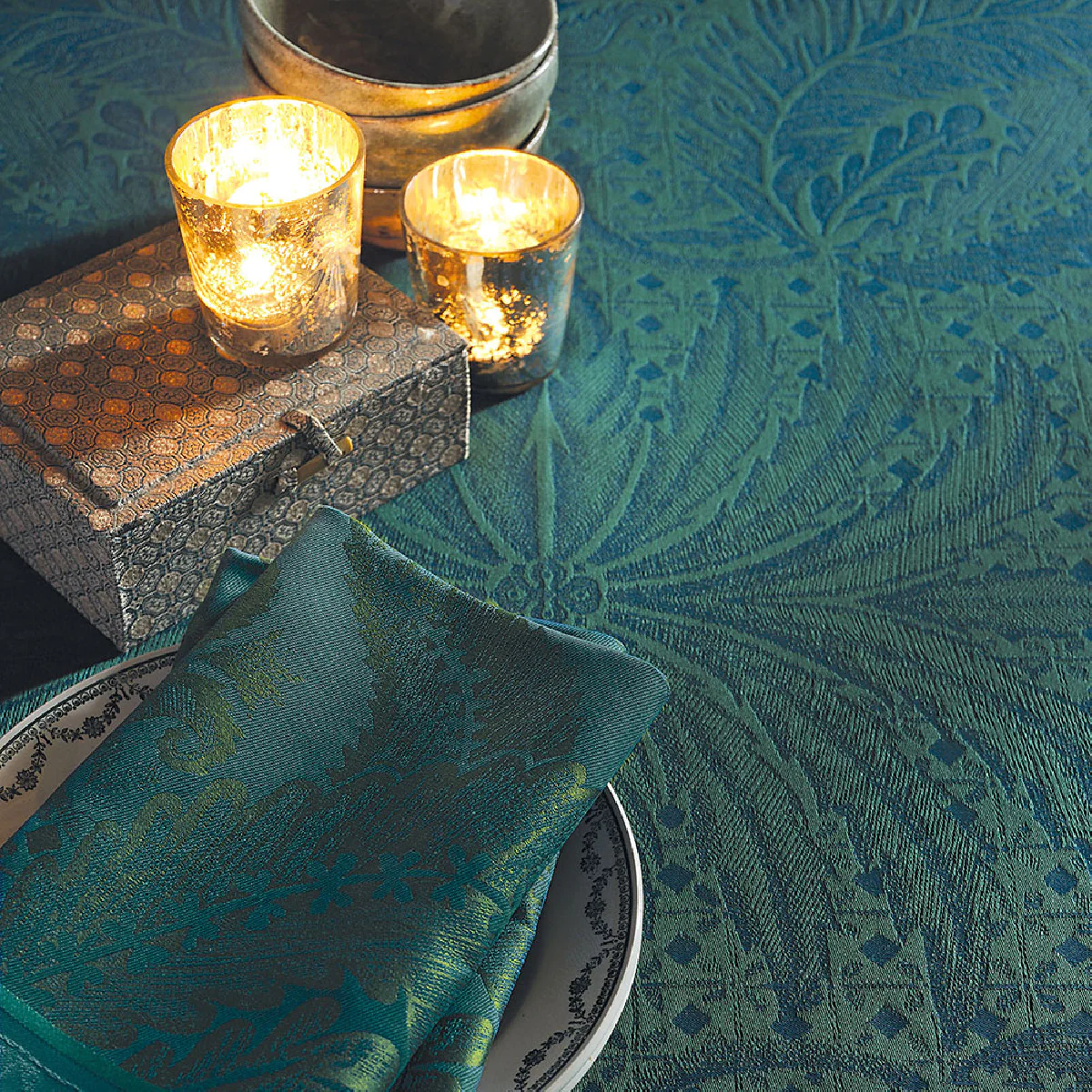 Chemin de table antitache déperlant pur coton bleu 54X149 Garnier Thie
