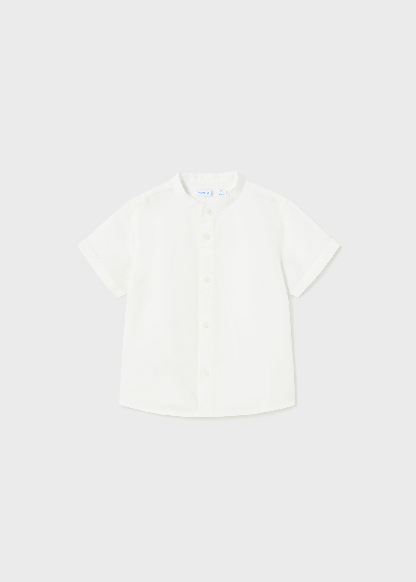 Camisa infantil de manga curta com bordado e gola mandarim.