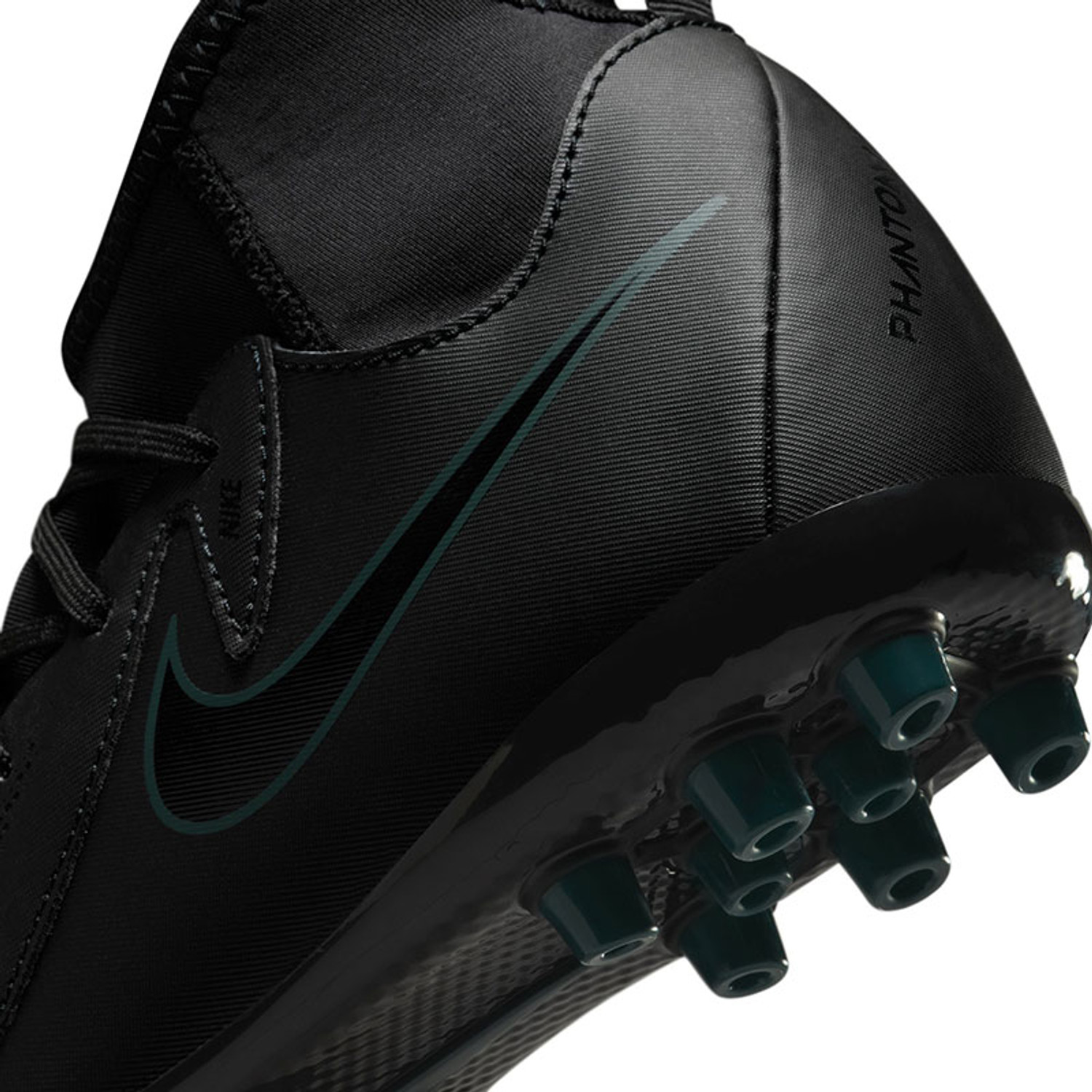 Nike Phantom Luna II Academy AG