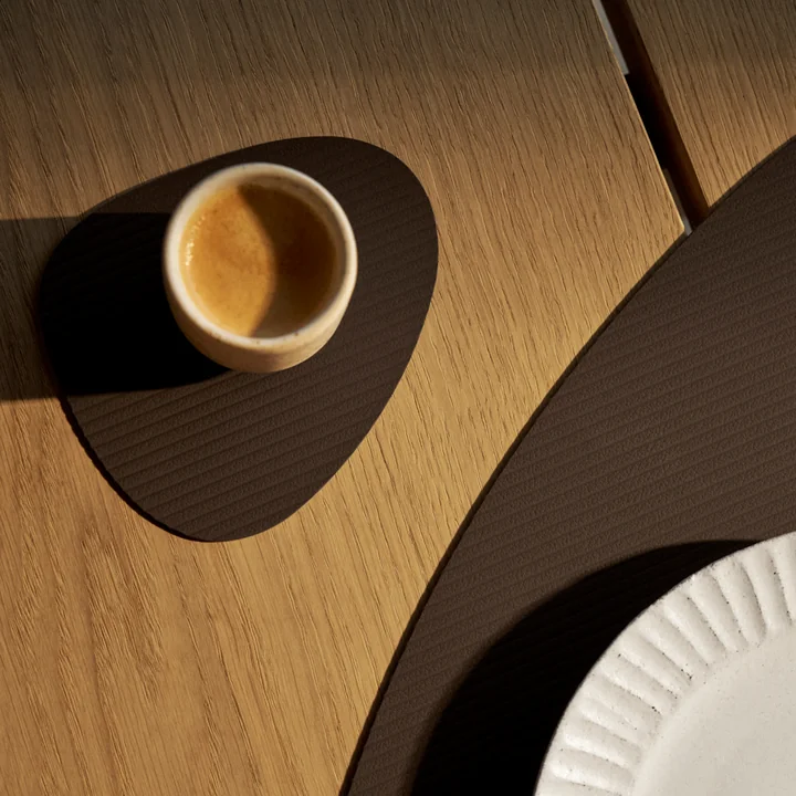 Lind DNA - Glasuntersetzer Curve, Corduroy clay braun
