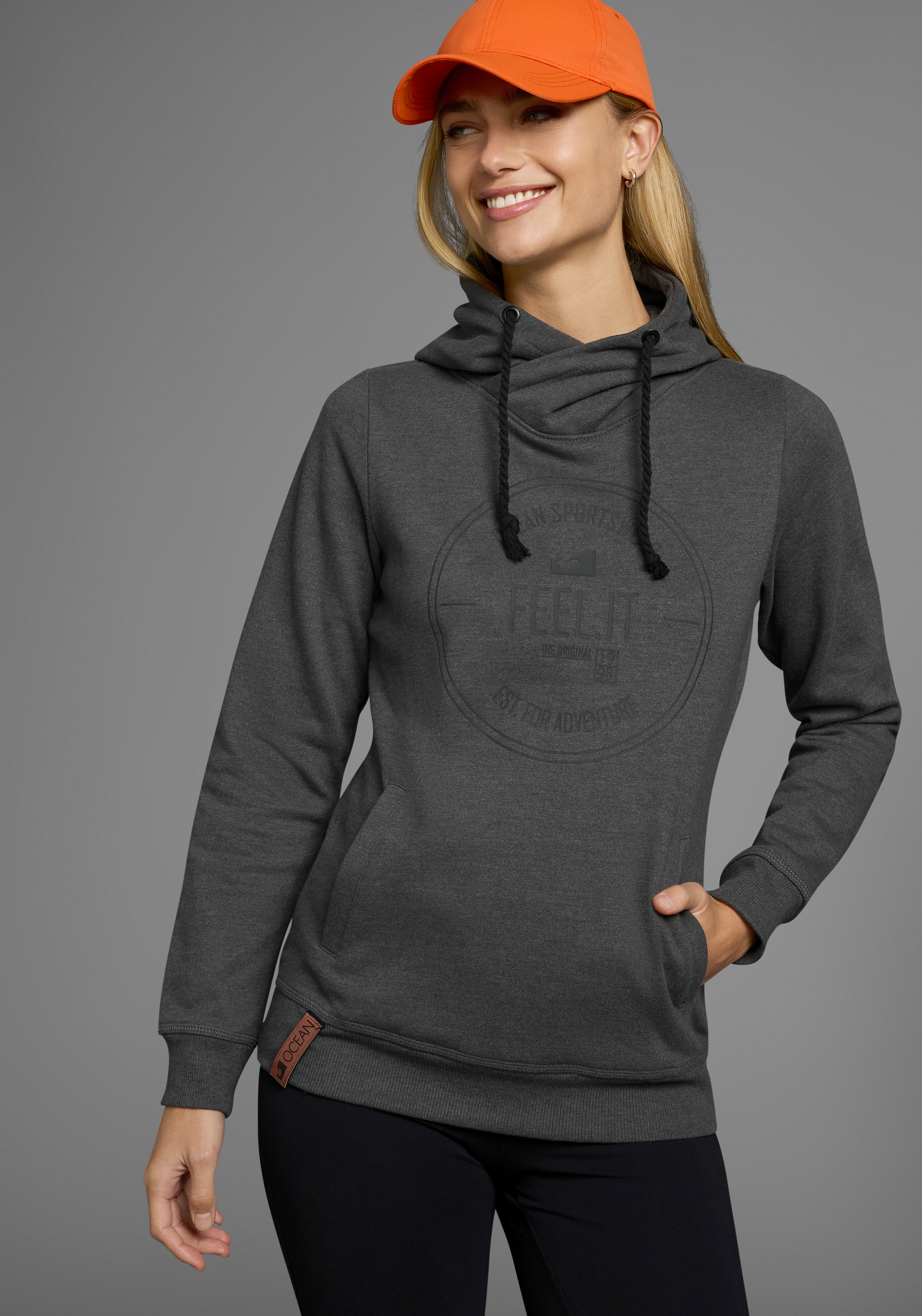 Ocean Sportswear Kapuzensweatshirt »Essentials Sweatshirt«, Langarm,  figurbetonter Schnitt,  unifarben