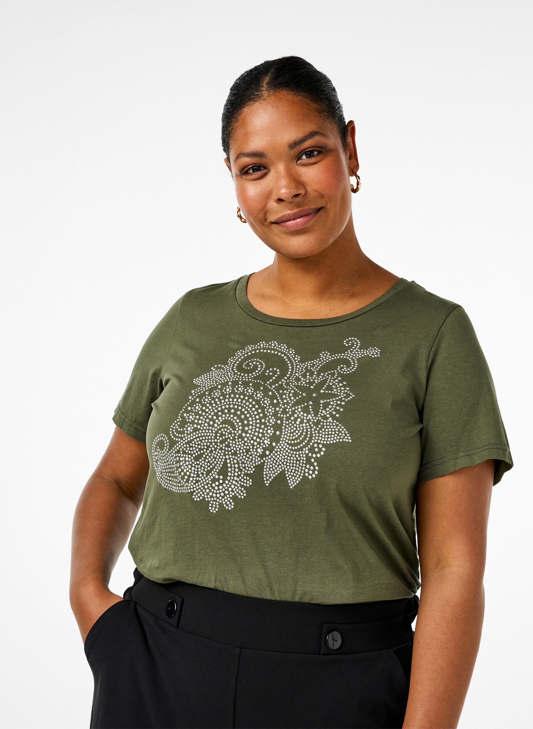 Bomulds t-shirt med rhinesten motiv