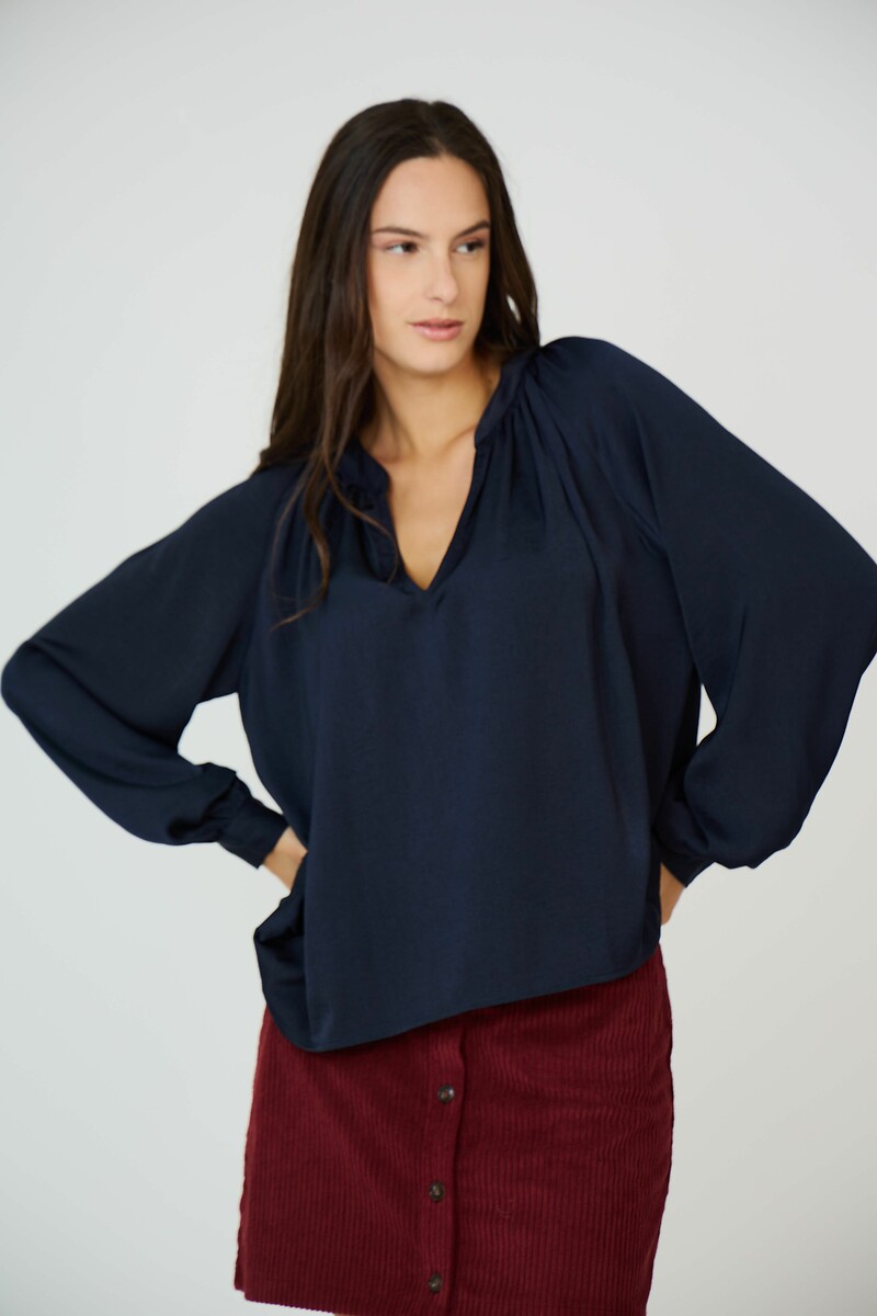 ATÉ BREVE<br>Blusa com decote em V