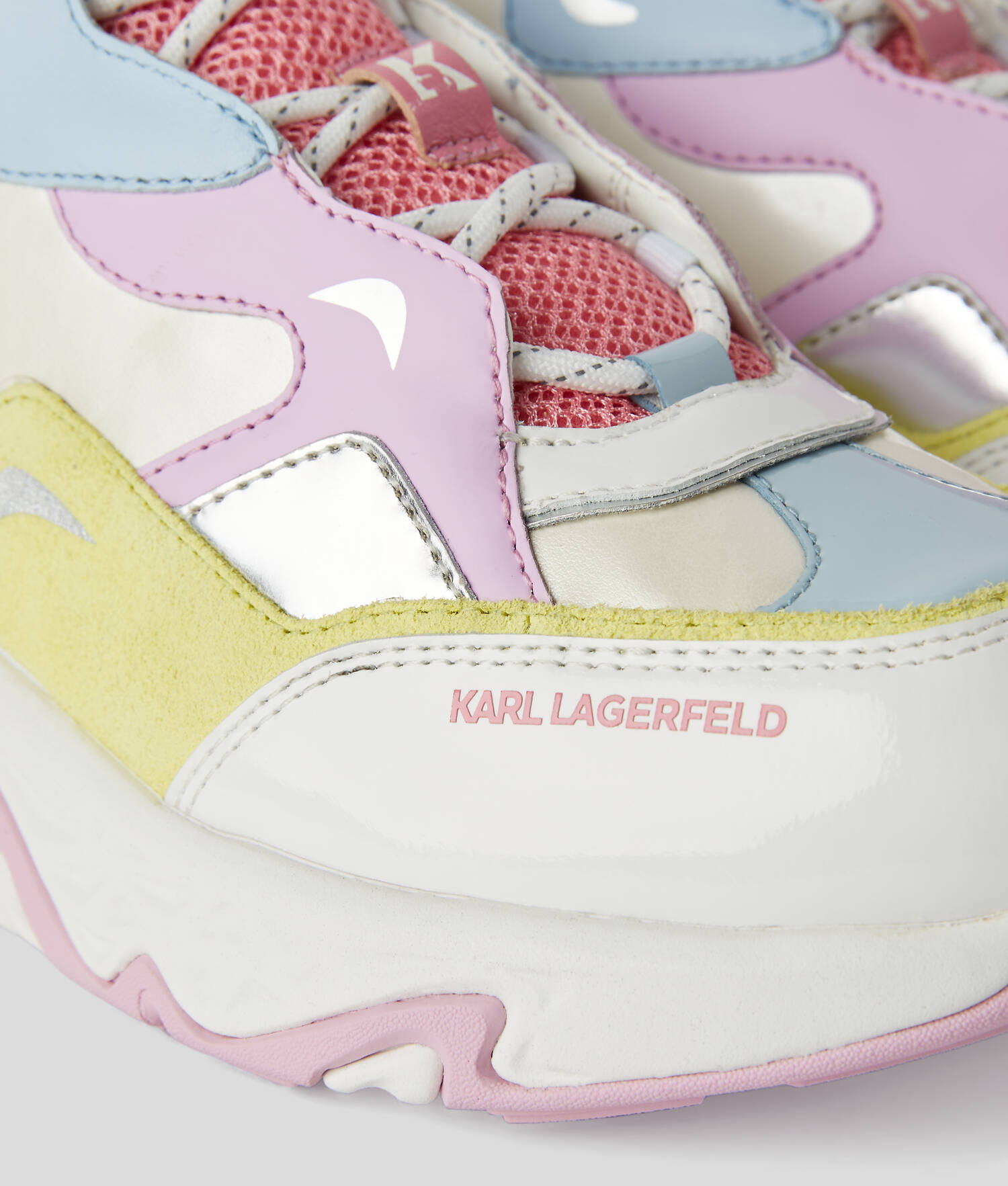BASKETS EN CUIR BLAZE STRIKE