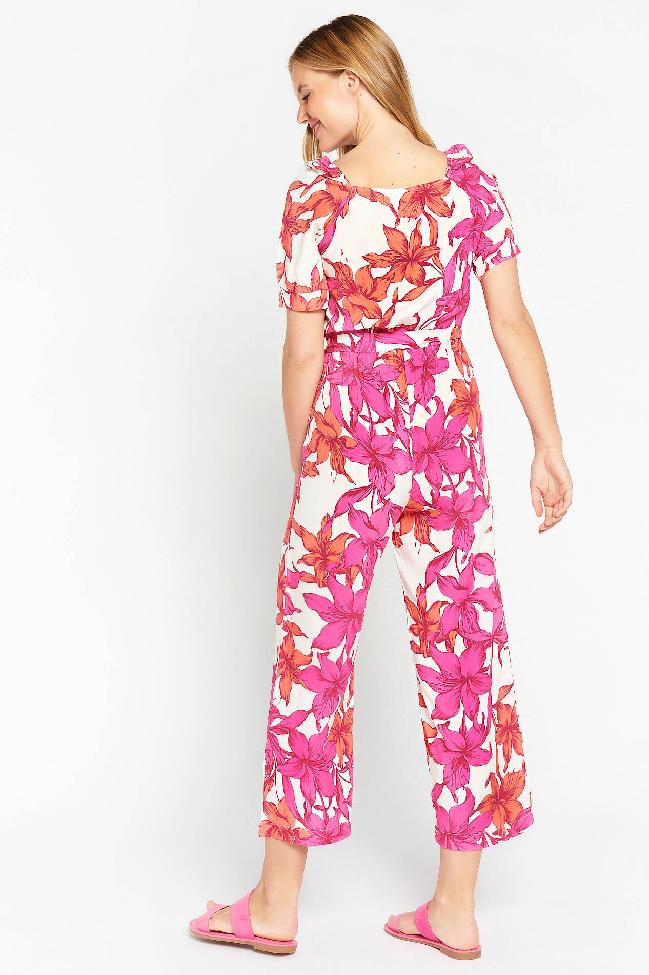 LOLALIZA gebloemde jumpsuit fuchsia