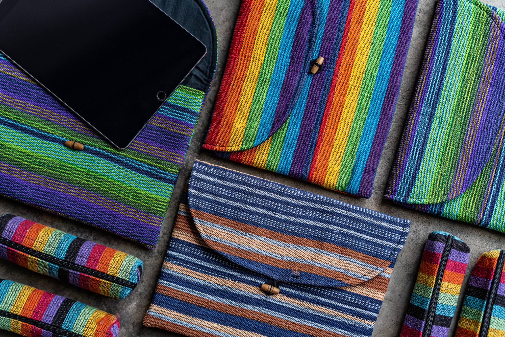 Tablet-Tasche, multicolor, T 28 cm, B 21 cm günstig bestellen