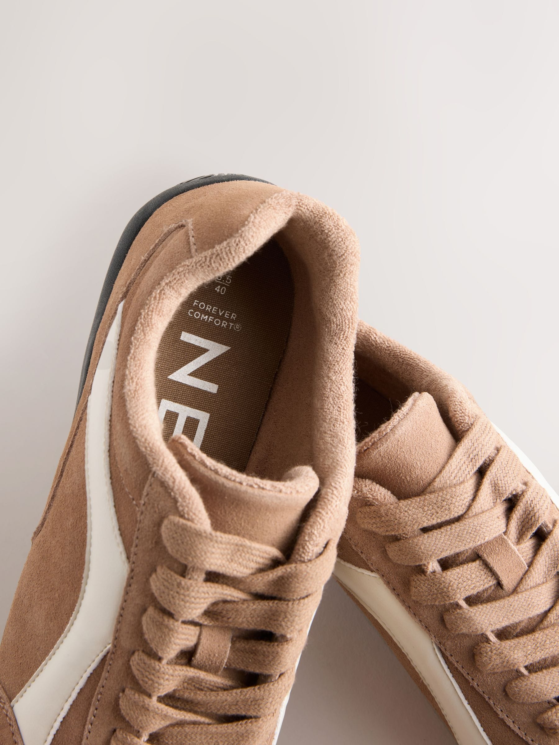 Kameelkleurig suède - Forever Comfort® Leather Slimsole Lace-Up Trainers