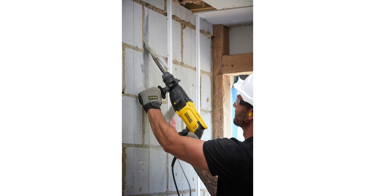 StanleyFATMAX 800W SDS+ boorhamer  (Geel/zwart, met koffer)