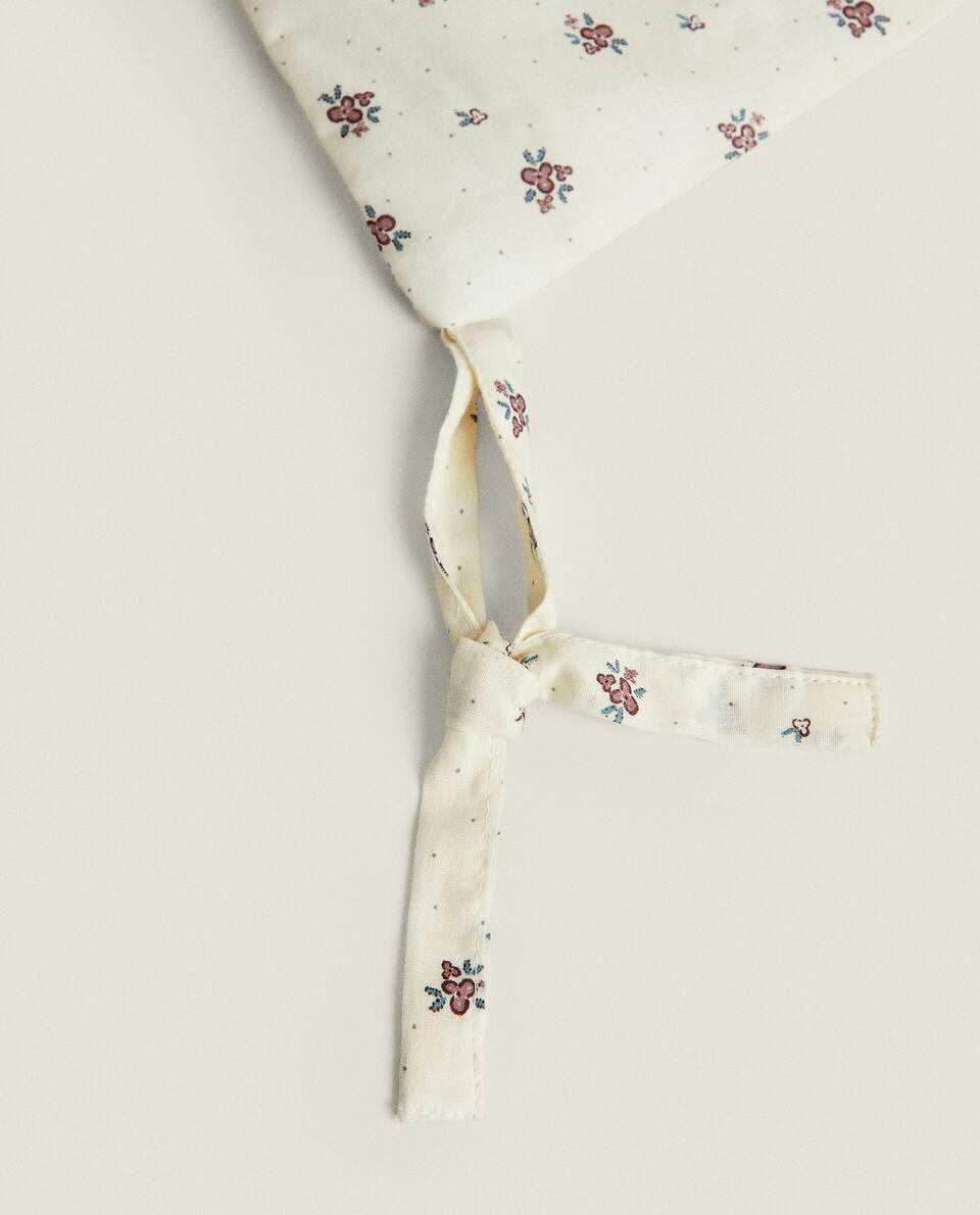 ORGANIZADOR INFANTIL COM ESTAMPA FLORAL