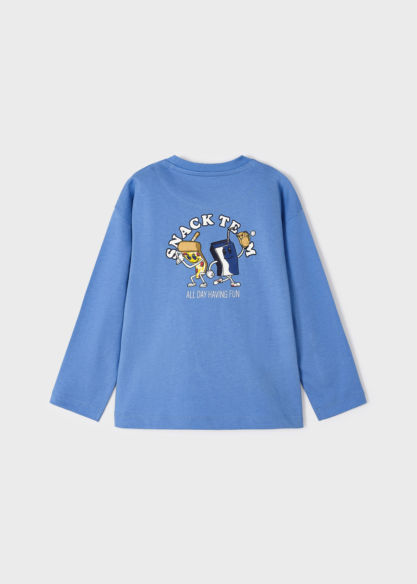 Camiseta infantil Better Cotton com estampa nas costas